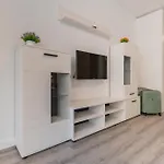 Apartamento Luxury Quasar Sea View In Olimpia *