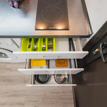 Luxury Quasar Sea View In Olimpia *